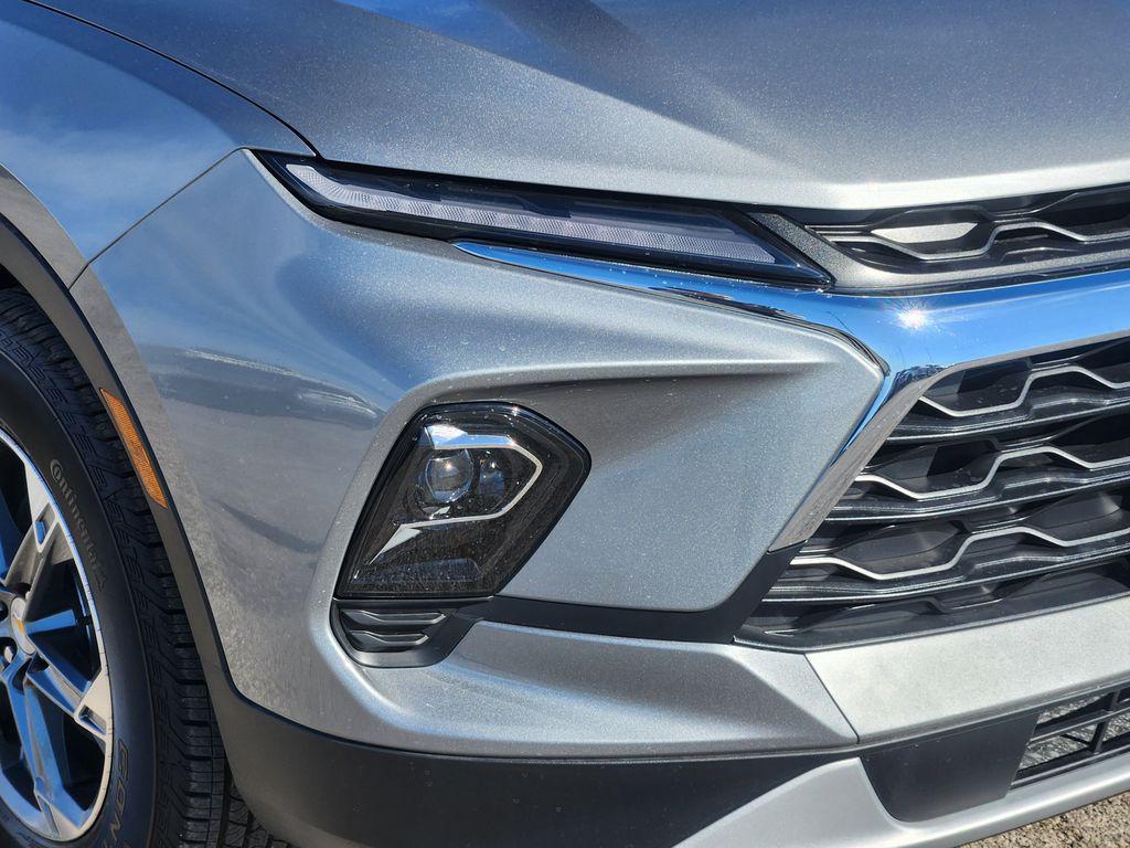 used 2025 Chevrolet Blazer car, priced at $30,900