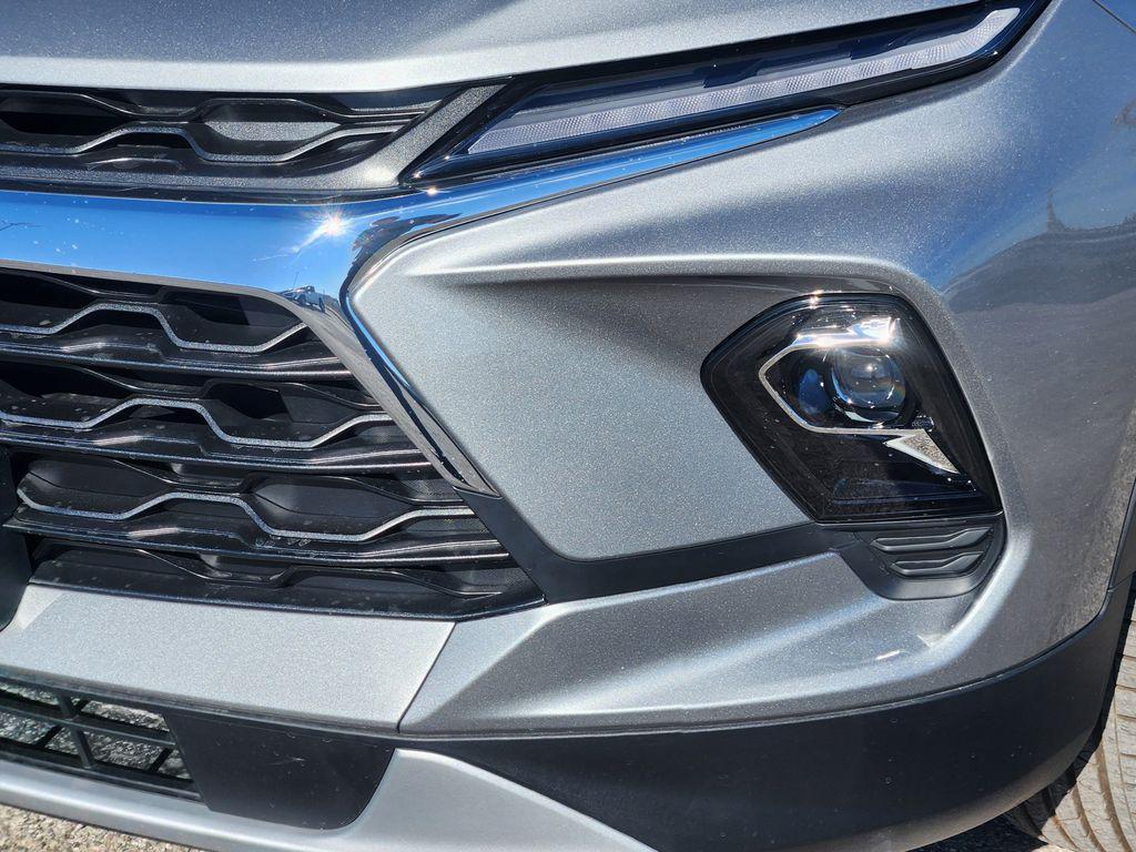 used 2025 Chevrolet Blazer car, priced at $30,900