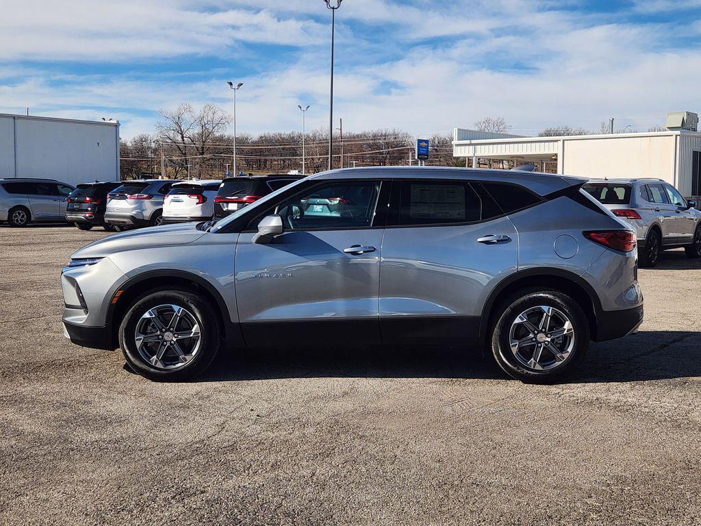 used 2025 Chevrolet Blazer car, priced at $30,900