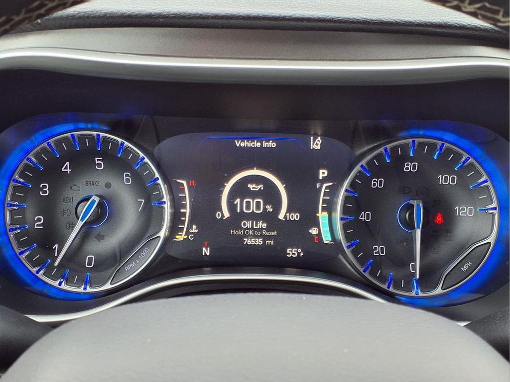 used 2024 Chrysler Pacifica car, priced at $28,395