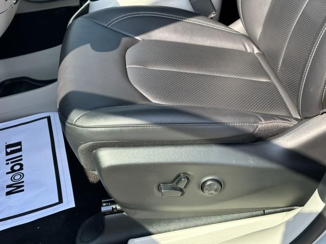 used 2024 Chrysler Pacifica car, priced at $28,222