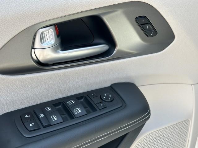 used 2024 Chrysler Pacifica car, priced at $28,222
