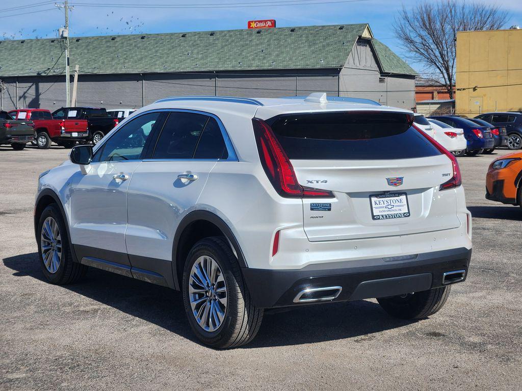 used 2024 Cadillac XT4 car, priced at $27,400