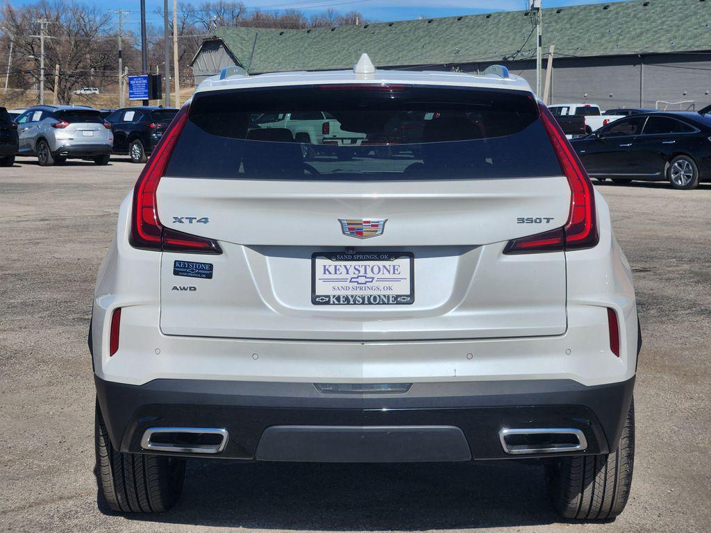 used 2024 Cadillac XT4 car, priced at $27,400