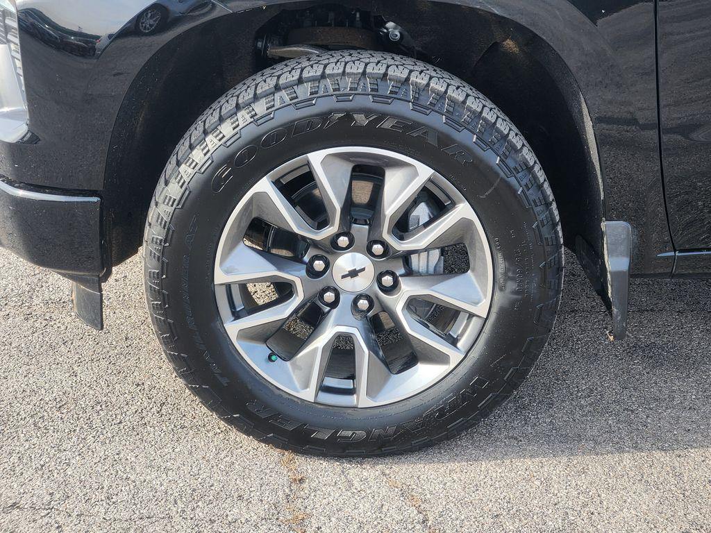 new 2025 Chevrolet Silverado 1500 car, priced at $56,820