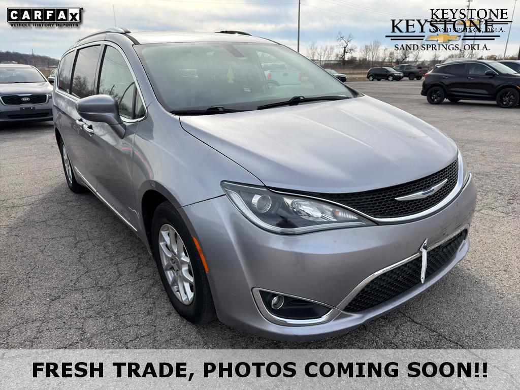 used 2020 Chrysler Pacifica car, priced at $11,800