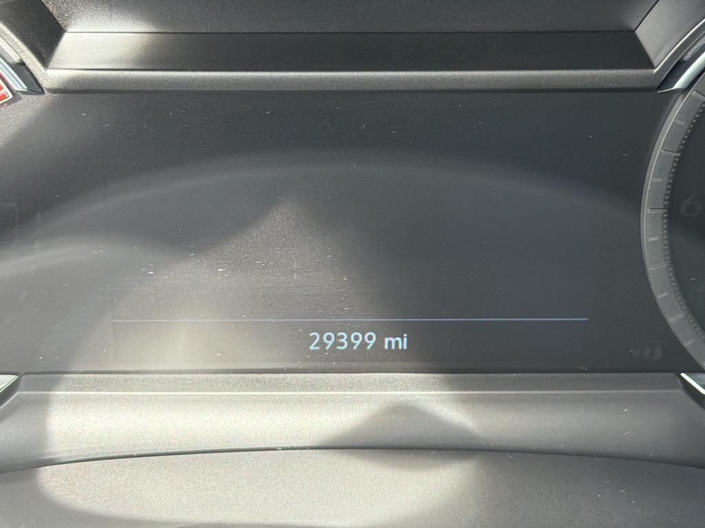 used 2021 Cadillac XT5 car, priced at $27,000