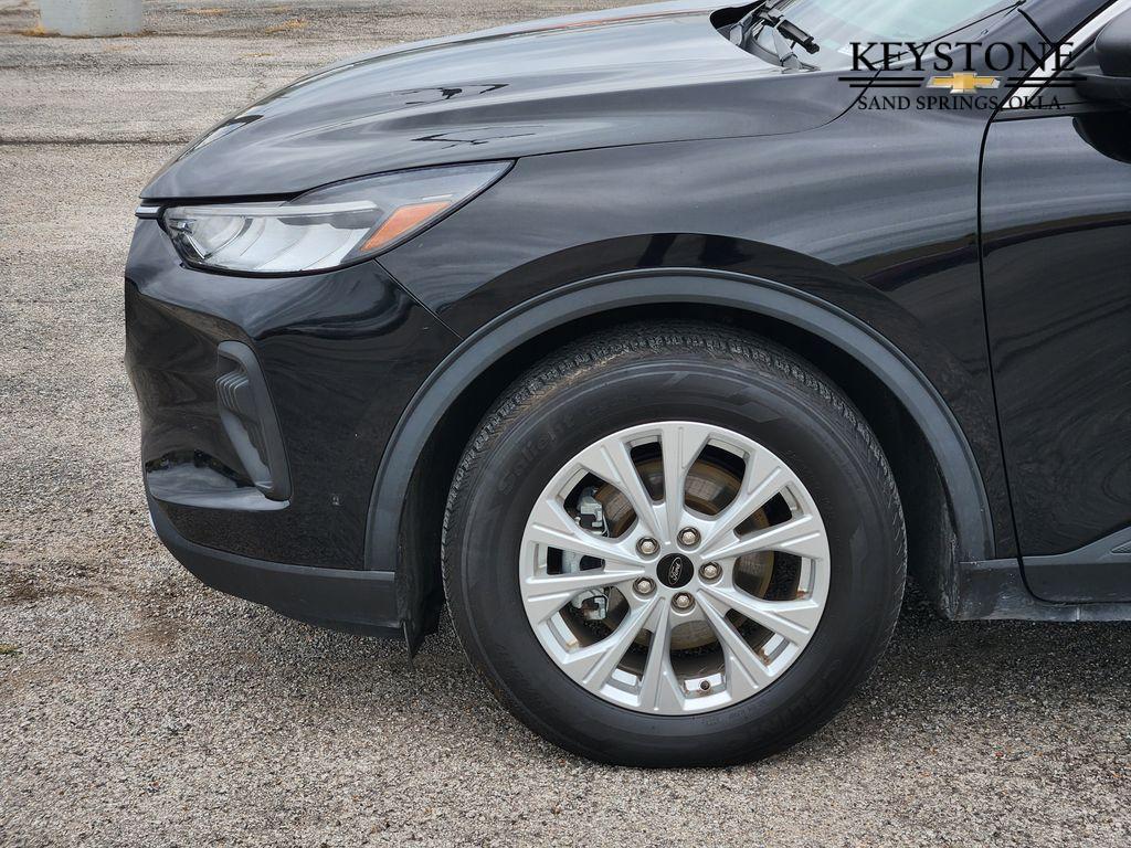 used 2023 Ford Escape car, priced at $19,300