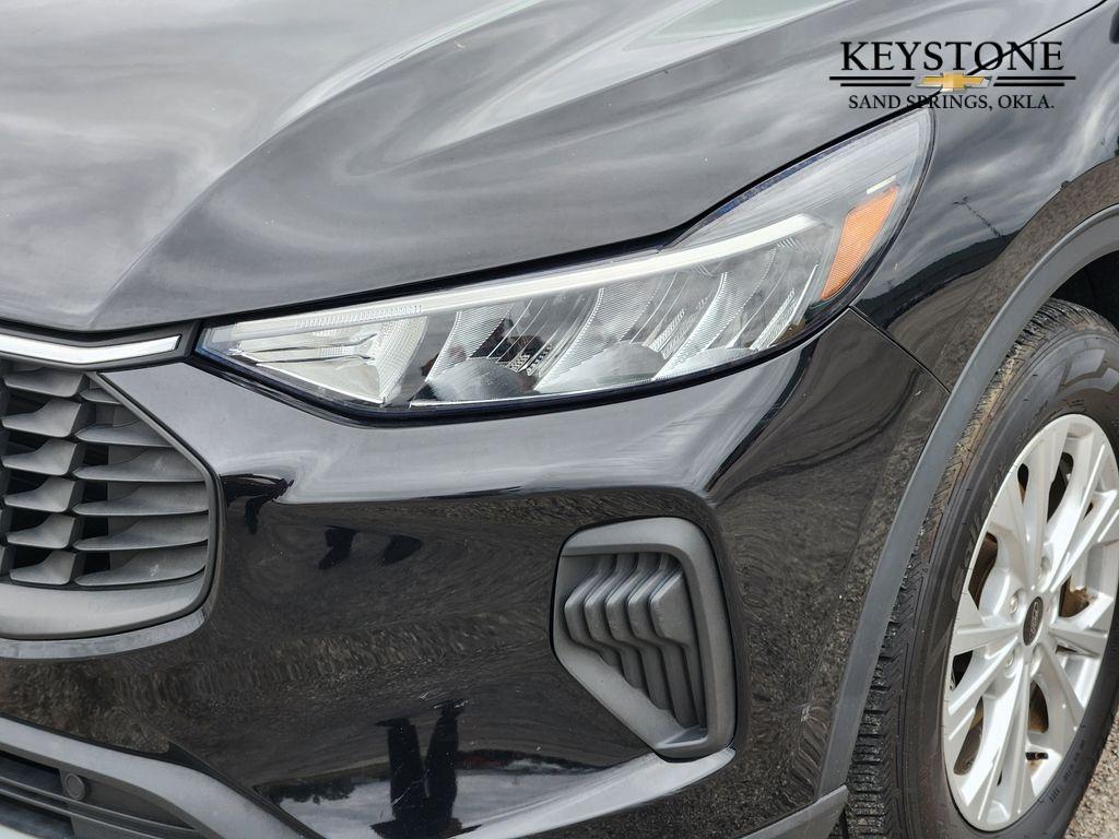 used 2023 Ford Escape car, priced at $19,300
