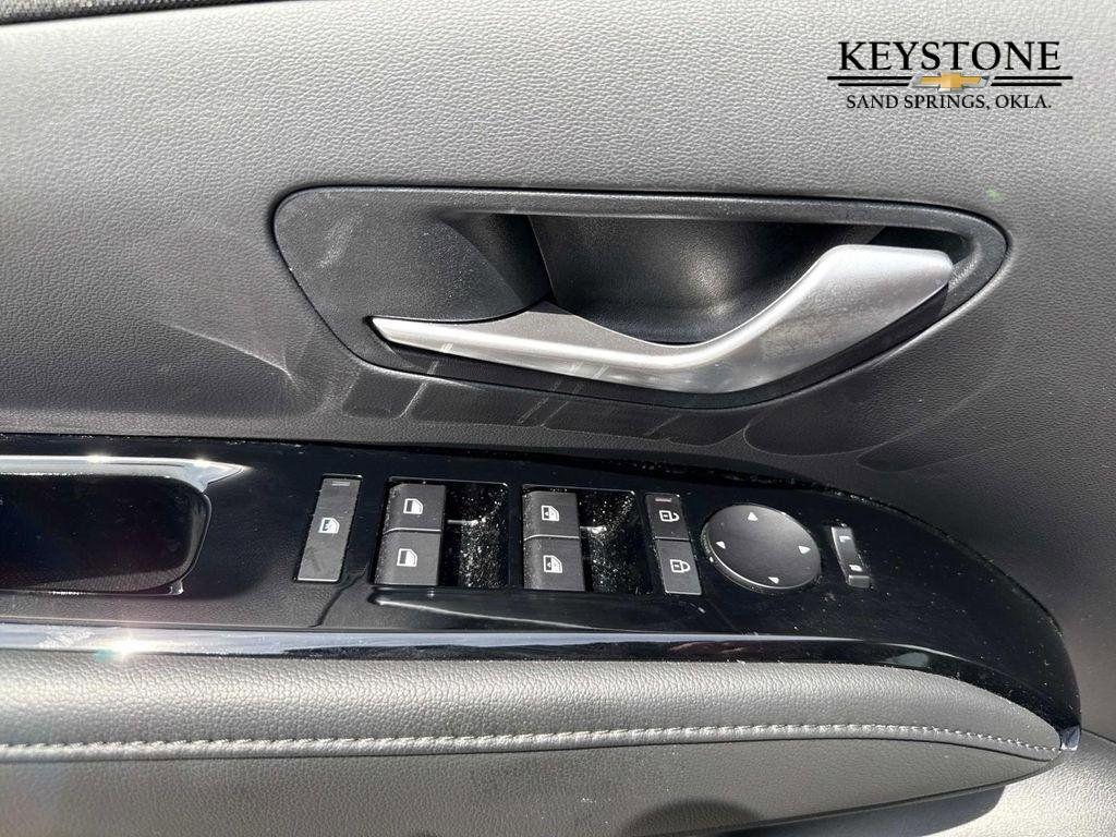 used 2025 Hyundai SANTA CRUZ car, priced at $34,500