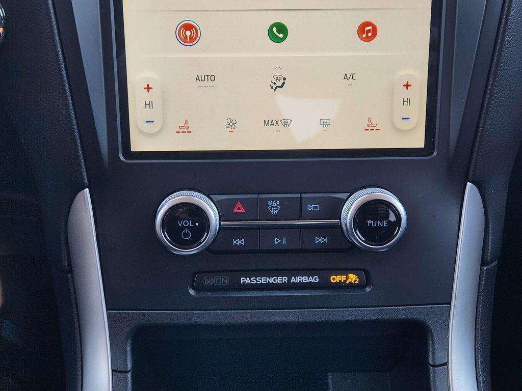 used 2024 Ford Edge car, priced at $23,300