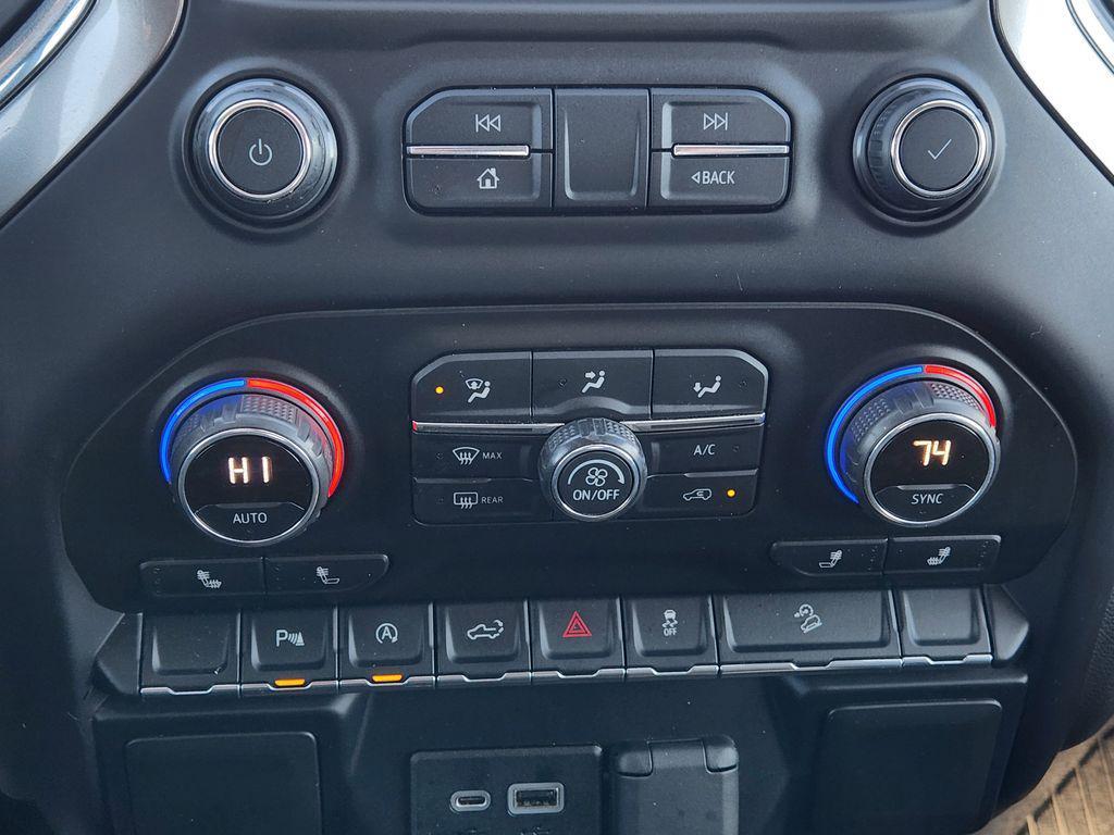 used 2021 Chevrolet Silverado 1500 car, priced at $40,600