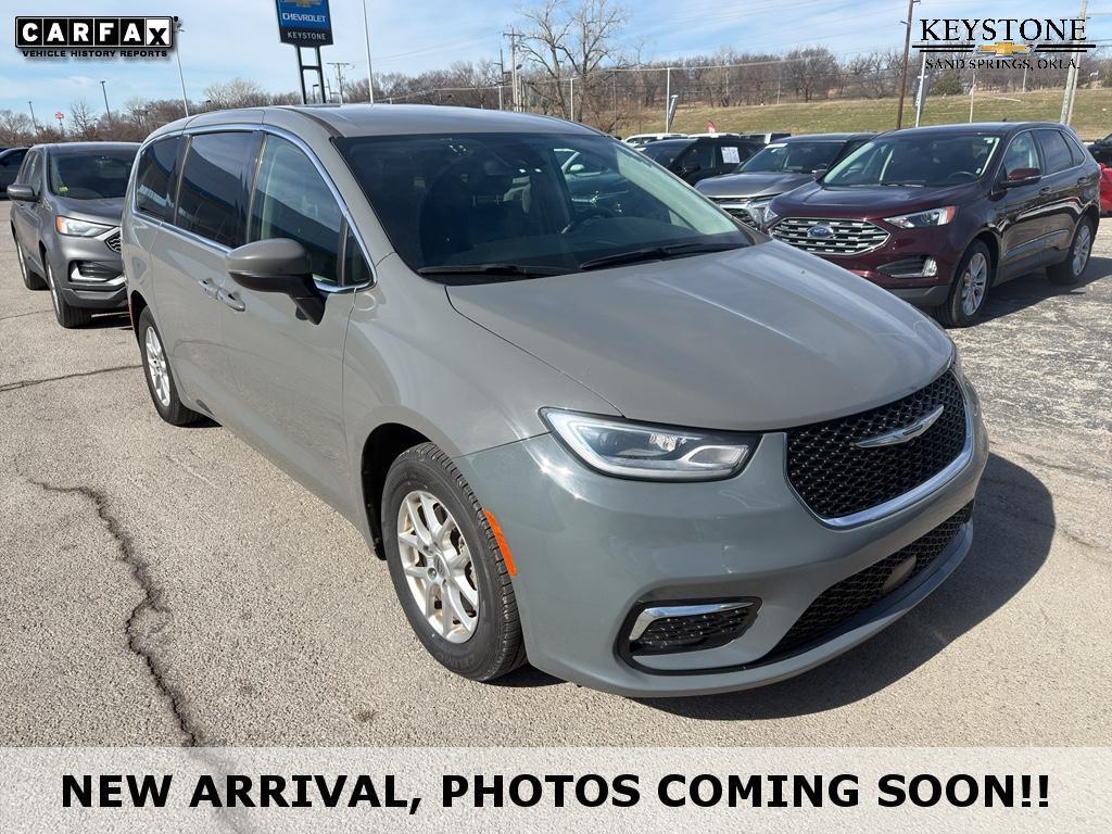 used 2023 Chrysler Pacifica car, priced at $25,000