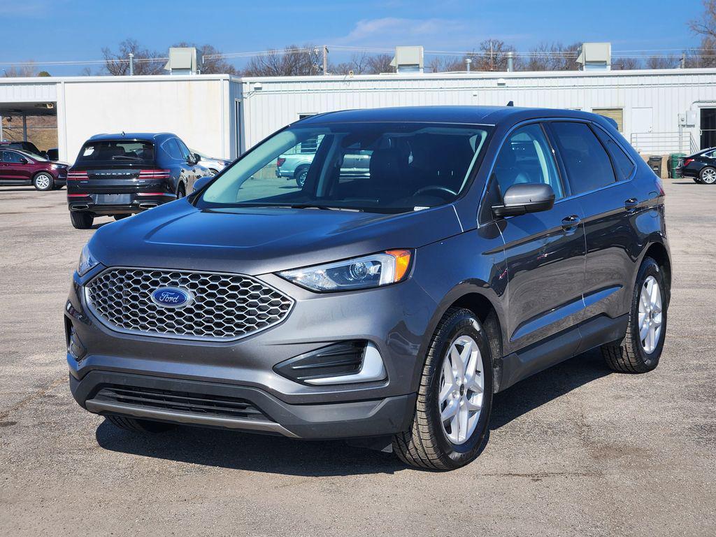 used 2024 Ford Edge car, priced at $22,825