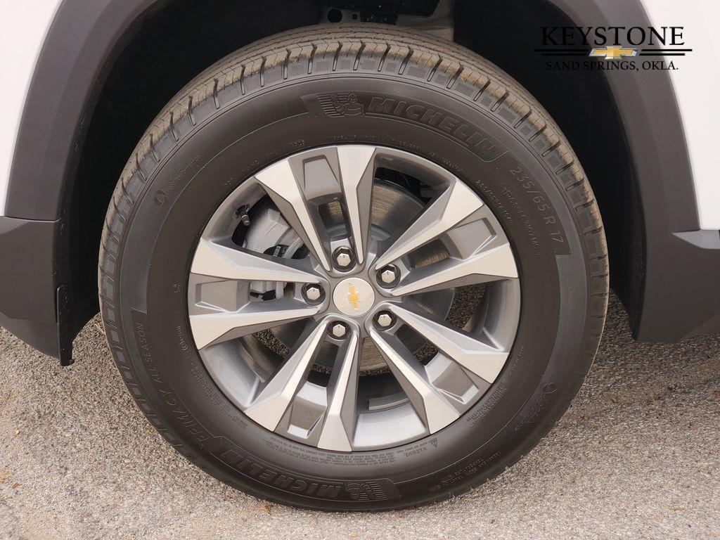 new 2026 Chevrolet Equinox car, priced at $31,995