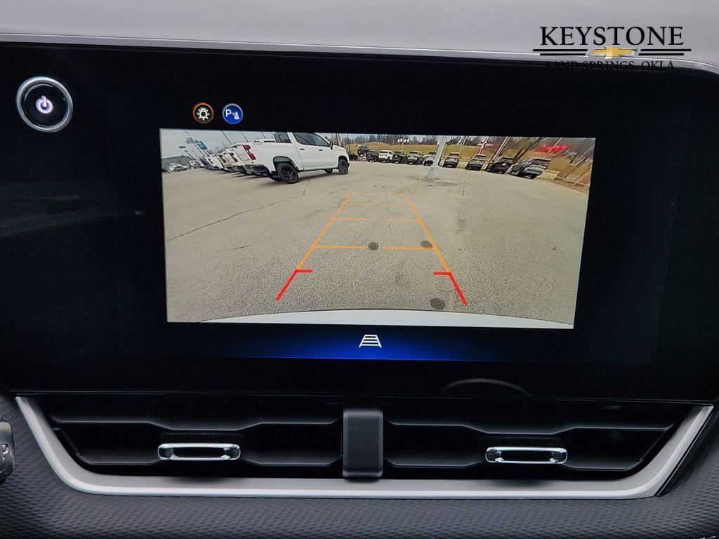 new 2026 Chevrolet Equinox car, priced at $31,995