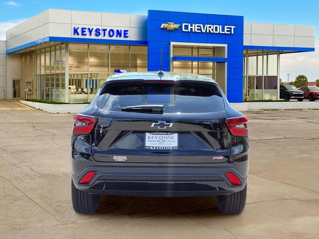 new 2026 Chevrolet Trax car, priced at $25,685