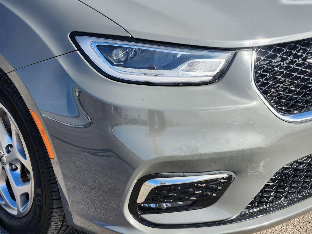 used 2023 Chrysler Pacifica car, priced at $28,891