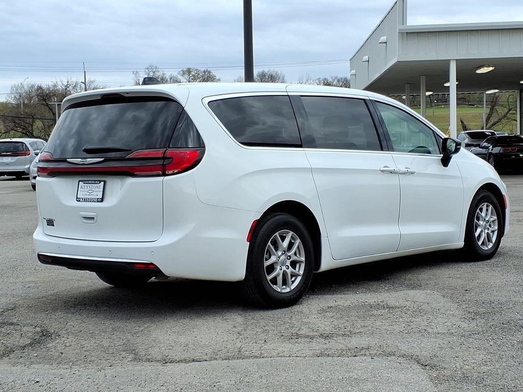used 2024 Chrysler Pacifica car, priced at $28,500