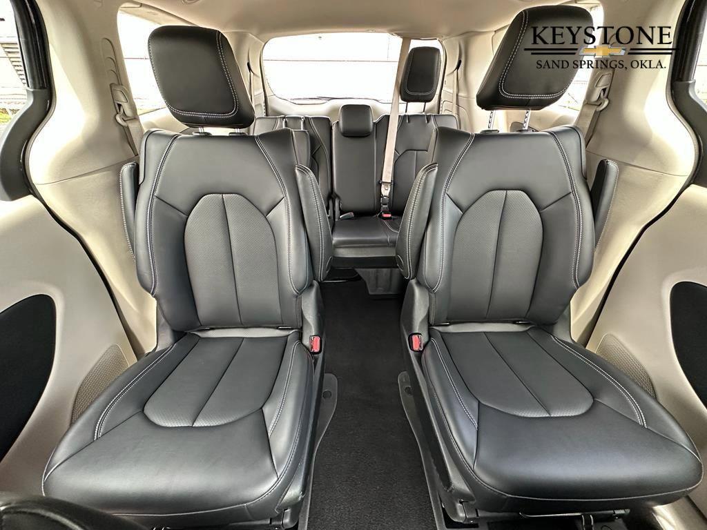 used 2024 Chrysler Pacifica Hybrid car, priced at $33,800