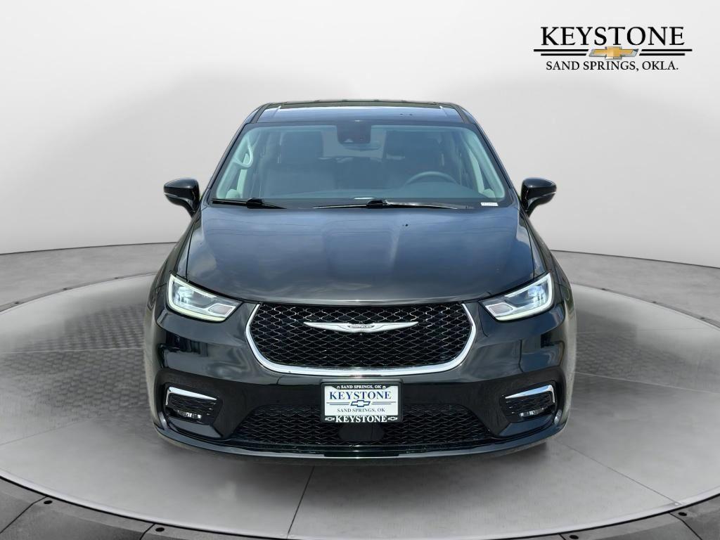 used 2024 Chrysler Pacifica Hybrid car, priced at $33,800