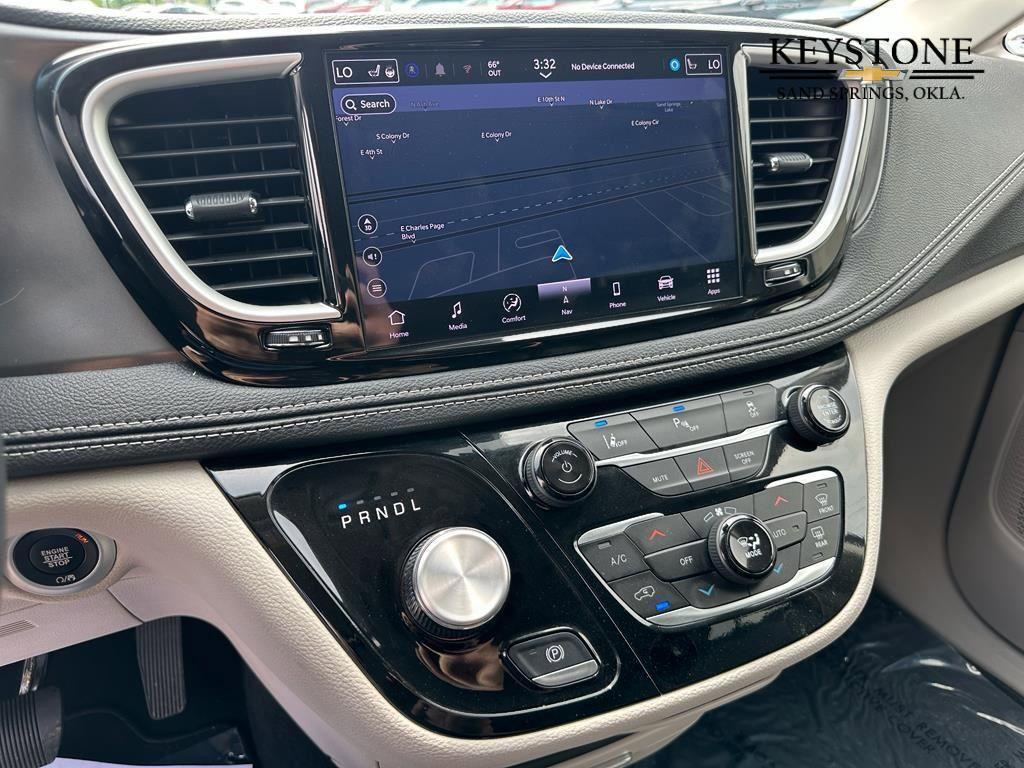 used 2024 Chrysler Pacifica Hybrid car, priced at $33,800