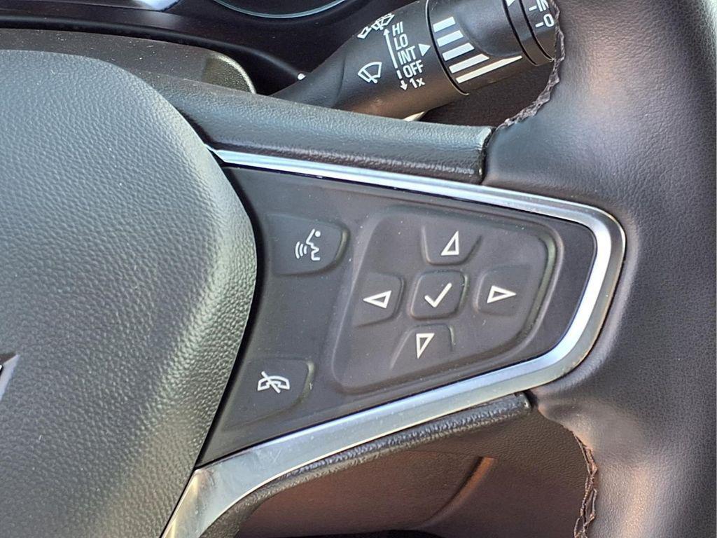 used 2024 Chevrolet Equinox car, priced at $25,395