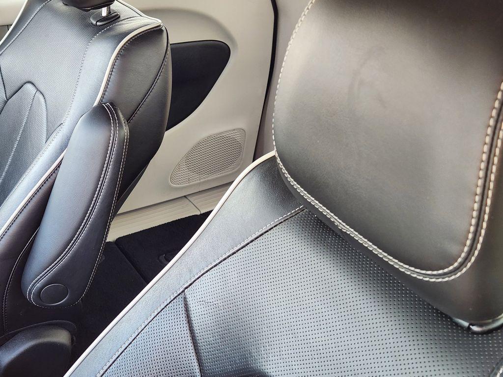 used 2023 Chrysler Pacifica car, priced at $28,400