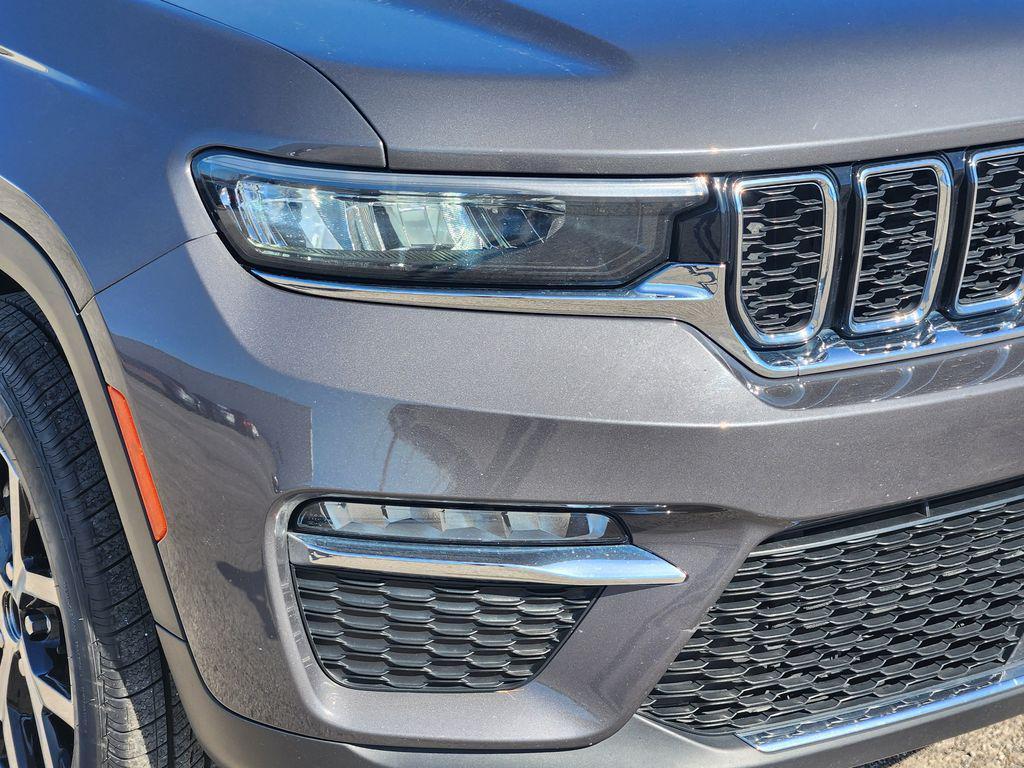 used 2024 Jeep Grand Cherokee car, priced at $27,500