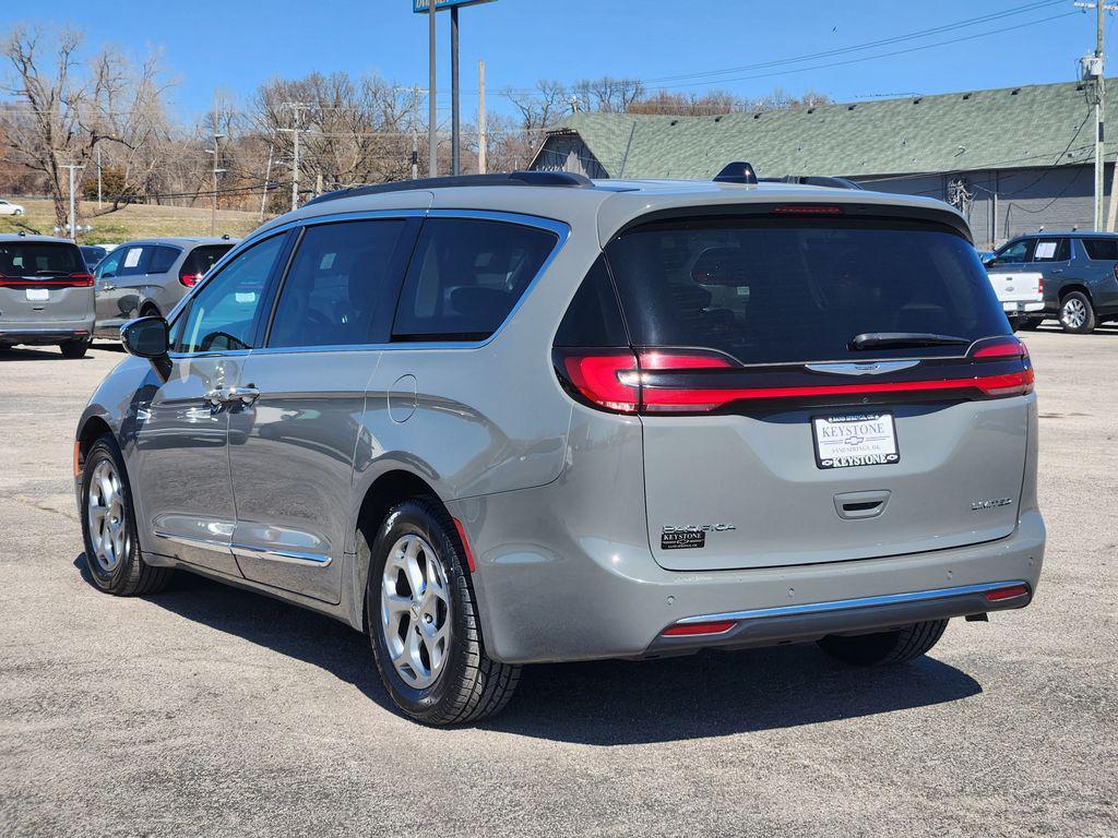 used 2023 Chrysler Pacifica car, priced at $28,000