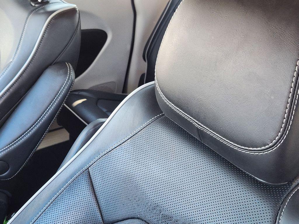 used 2024 Chrysler Pacifica car, priced at $34,500