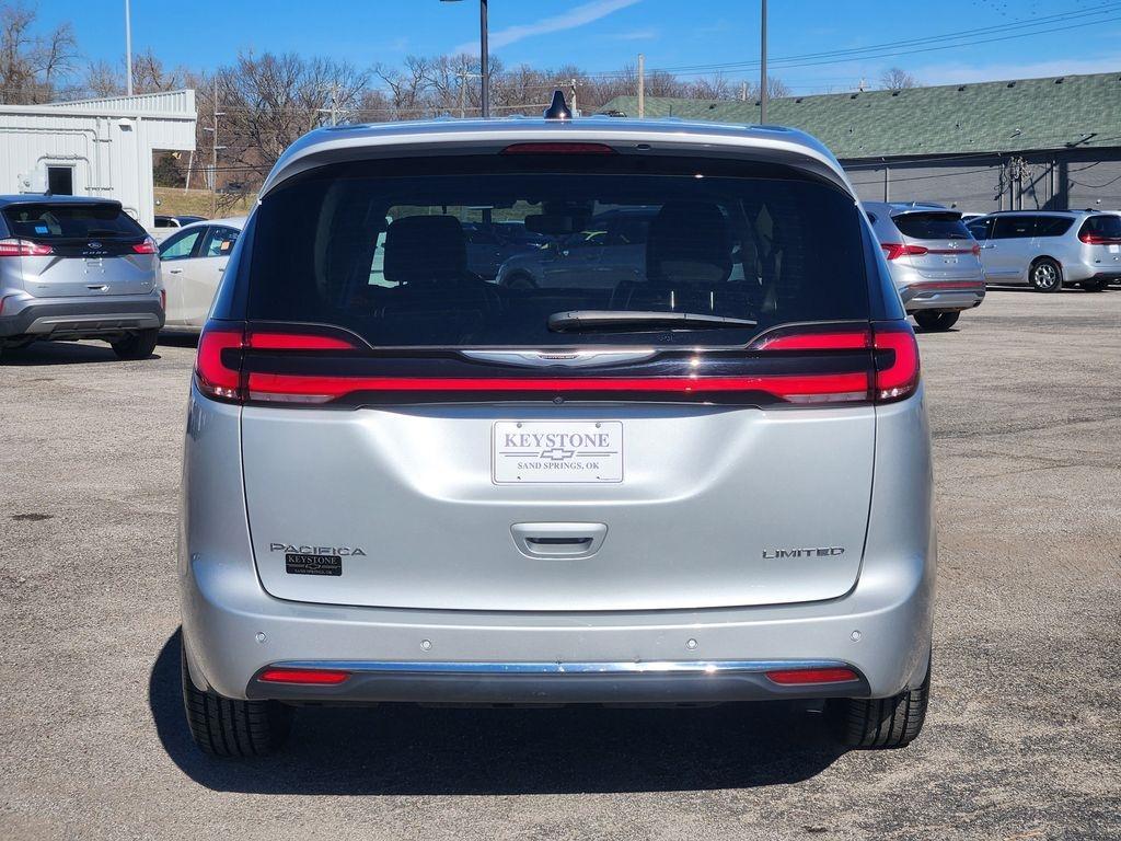used 2024 Chrysler Pacifica car, priced at $34,400
