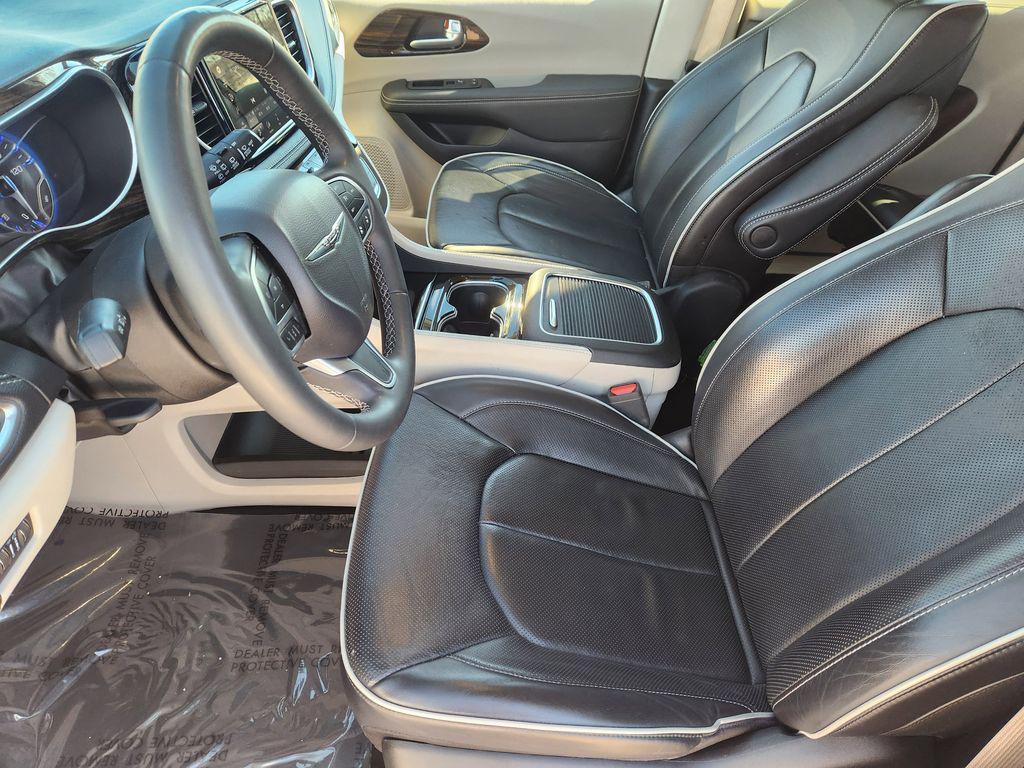 used 2024 Chrysler Pacifica car, priced at $34,500