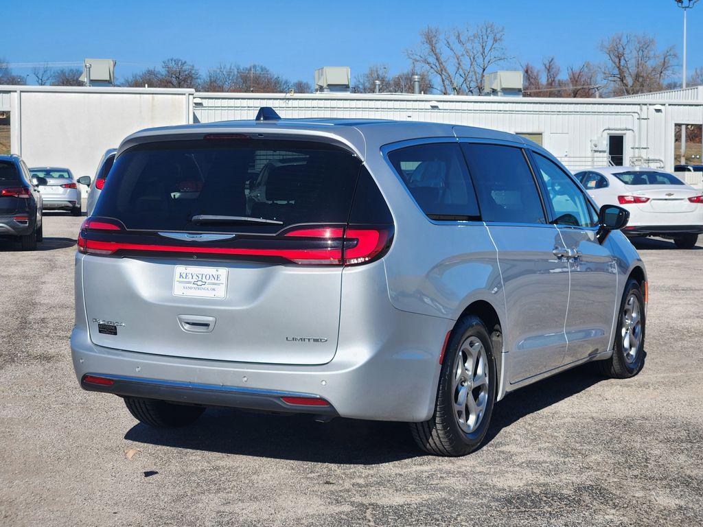 used 2024 Chrysler Pacifica car, priced at $34,500