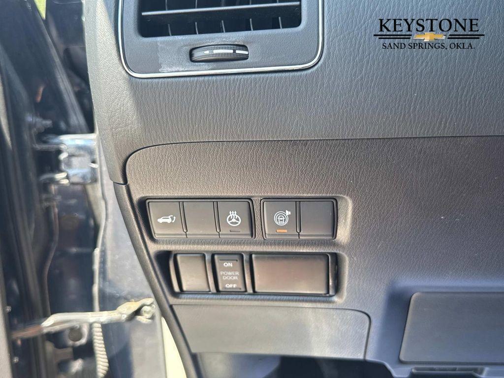 used 2023 Nissan Armada car, priced at $31,800