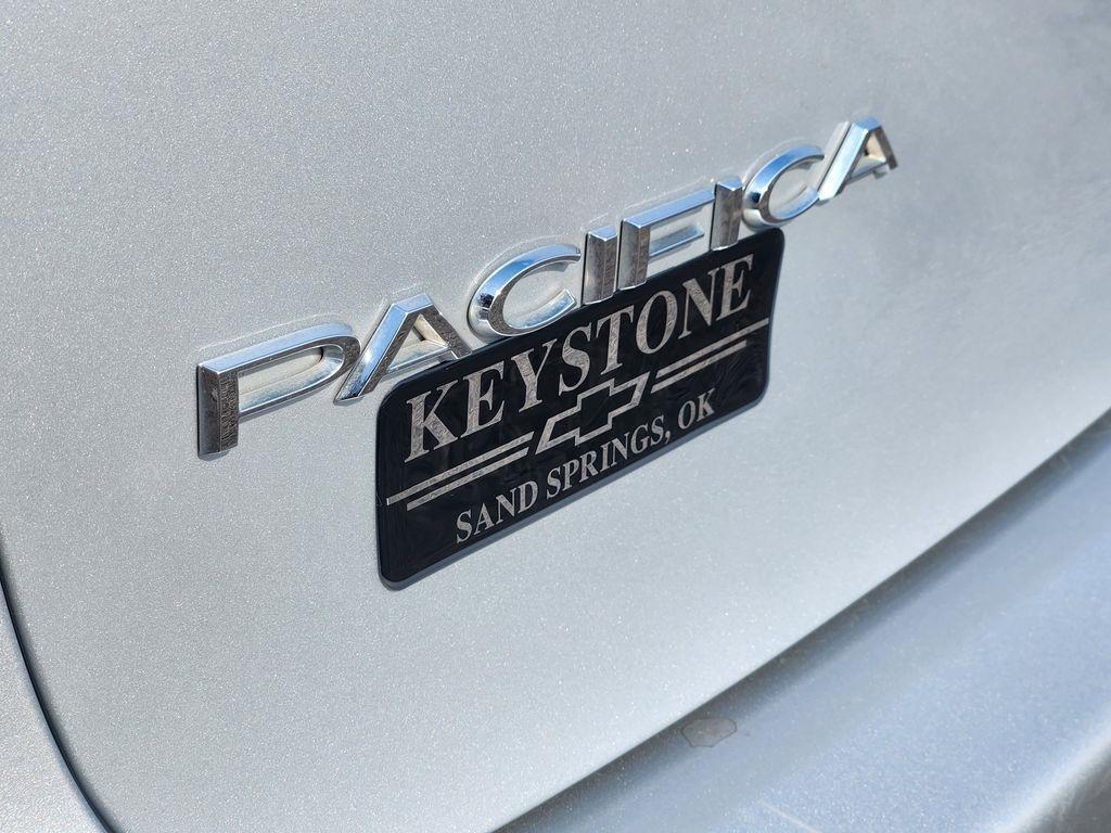 used 2024 Chrysler Pacifica car, priced at $27,500