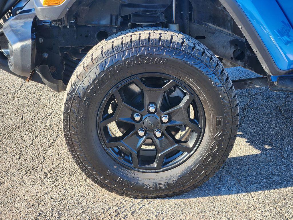 used 2021 Jeep Gladiator car, priced at $28,200