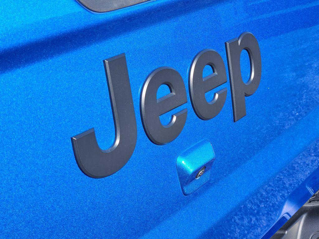 used 2021 Jeep Gladiator car, priced at $28,200