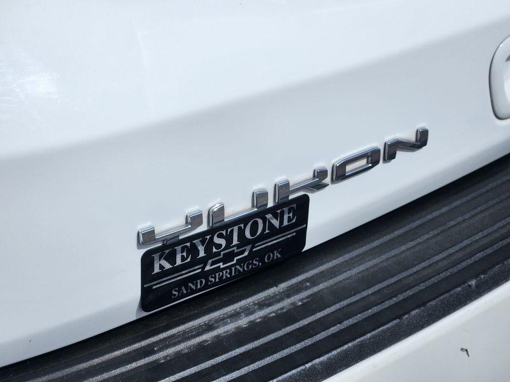 used 2024 GMC Yukon XL car, priced at $53,395