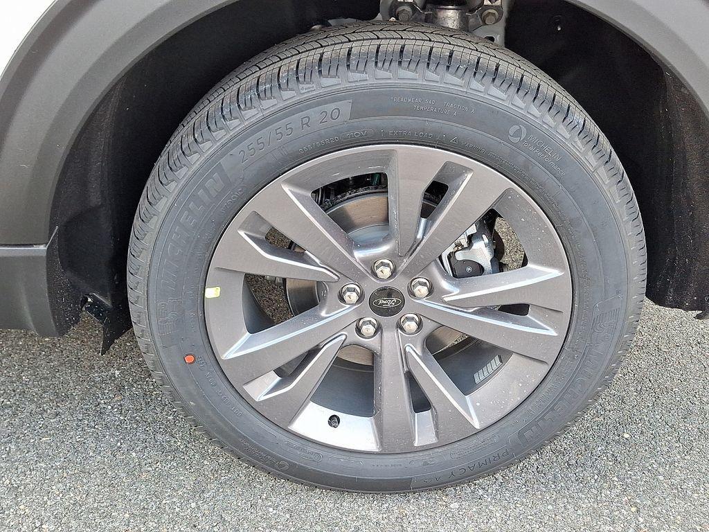 new 2026 Ford Explorer car, priced at $44,000