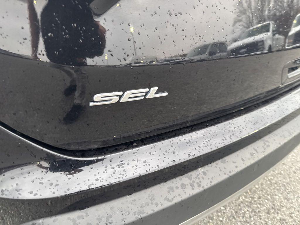 used 2024 Ford Edge car, priced at $23,000