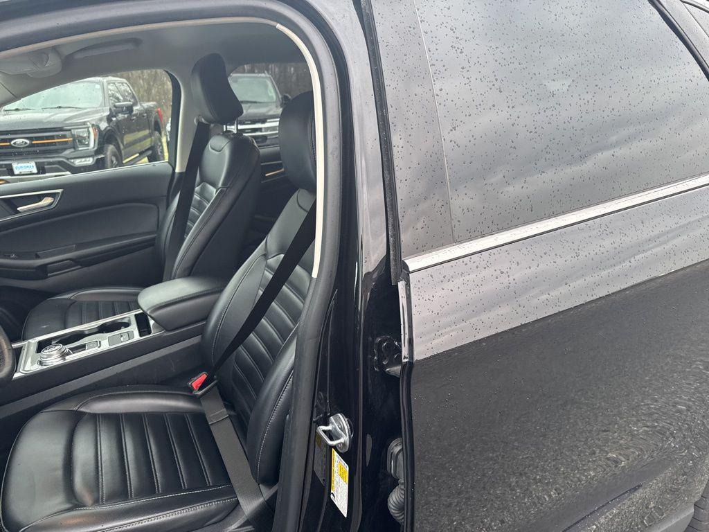 used 2024 Ford Edge car, priced at $23,000