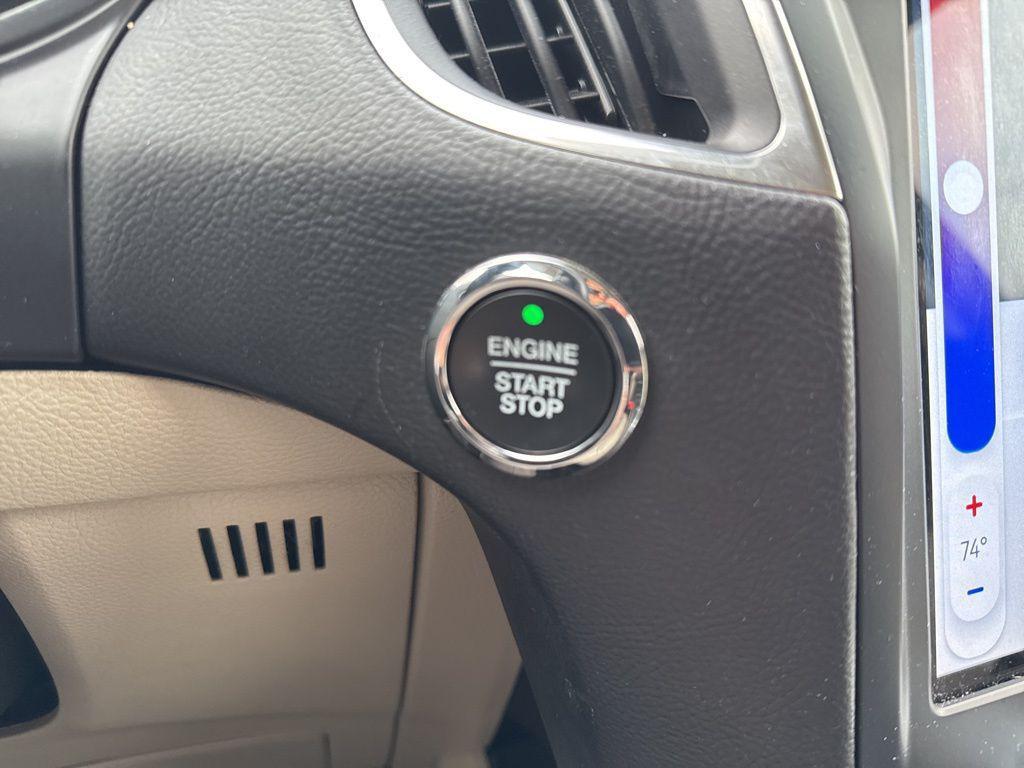 used 2022 Ford Edge car, priced at $22,000