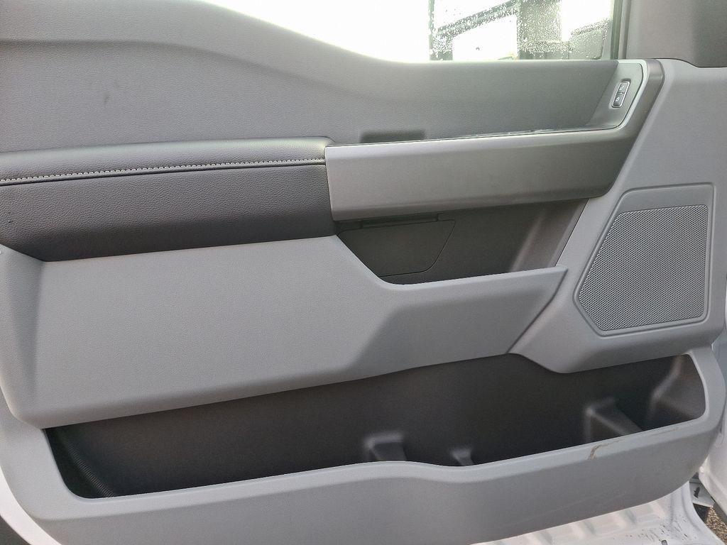 new 2025 Ford F-250 car, priced at $52,500