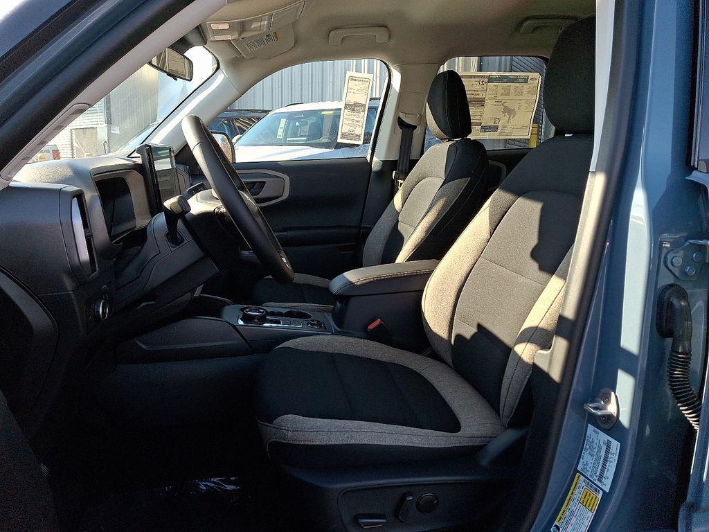 new 2025 Ford Bronco Sport car, priced at $32,000
