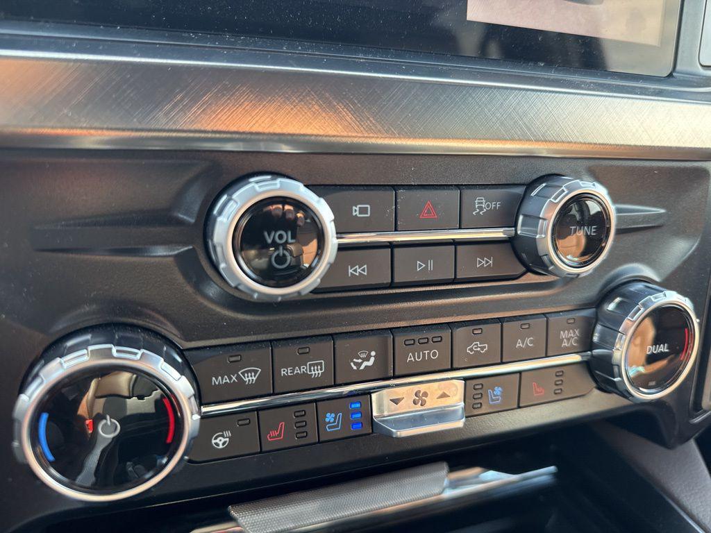 used 2025 Ford F-450 car, priced at $98,000