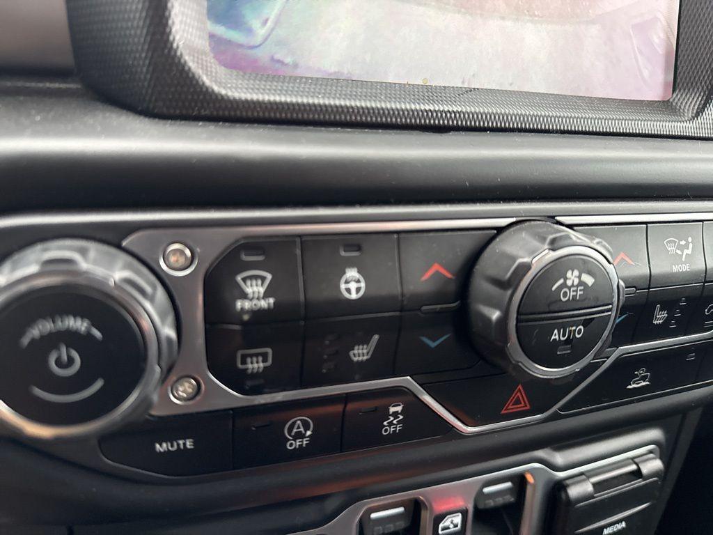 used 2021 Jeep Gladiator car, priced at $29,000