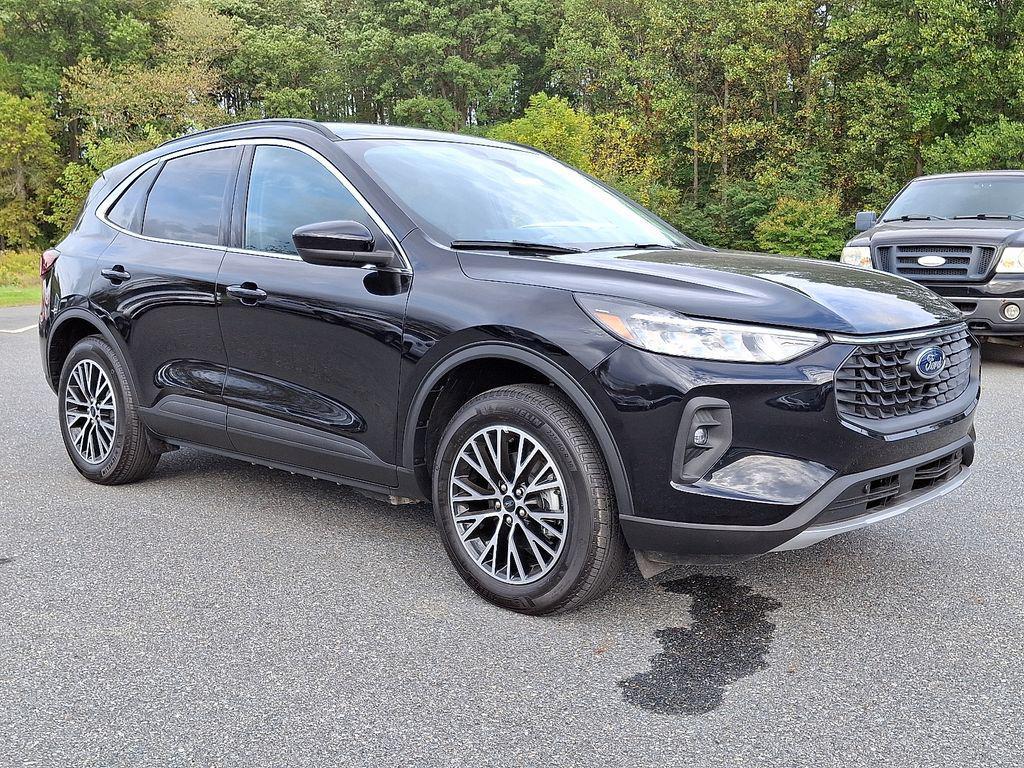 used 2025 Ford Escape PHEV car, priced at $26,500