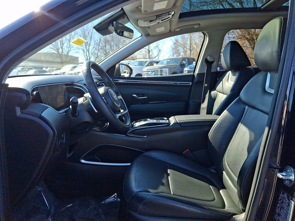 used 2024 Hyundai TUCSON Hybrid car, priced at $31,500