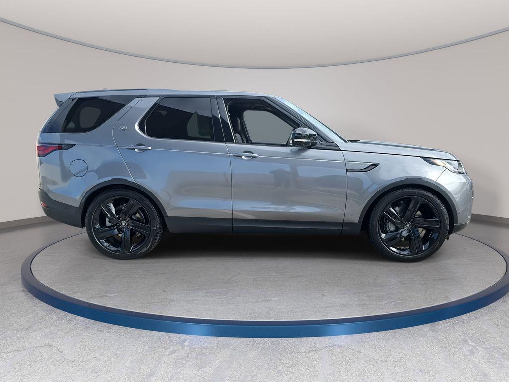 new 2026 Land Rover Discovery car, priced at $67,276